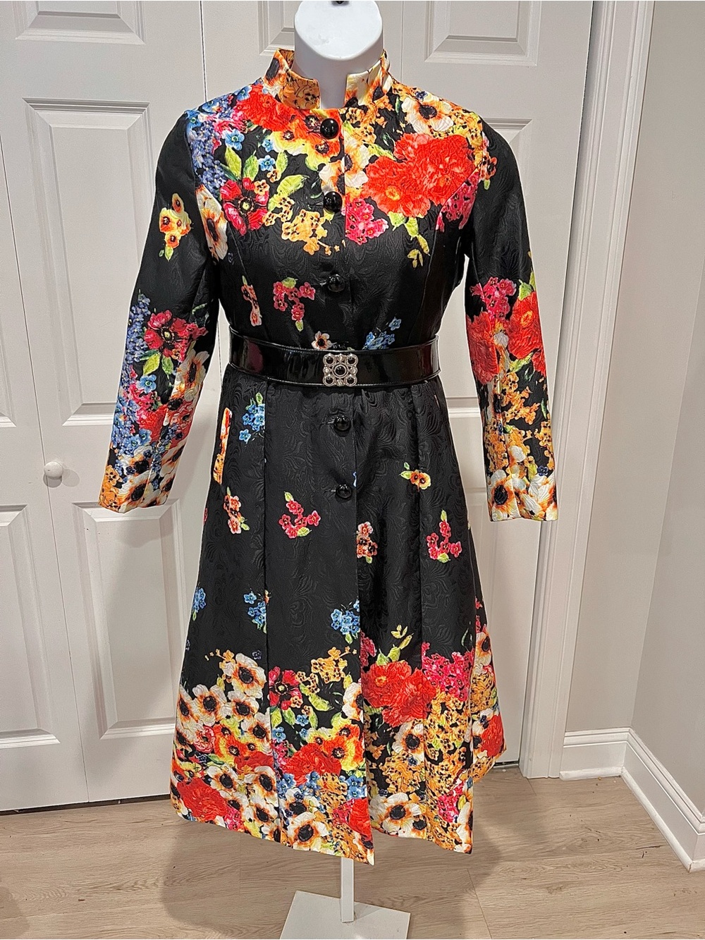 NWOT Song Dai Floral Long Coat Dress Size L